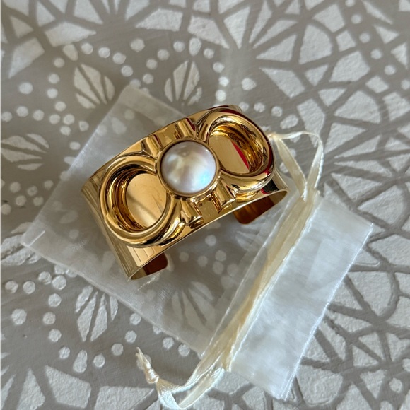 Ferragamo Bangle Bracelet - Picture 4 of 11